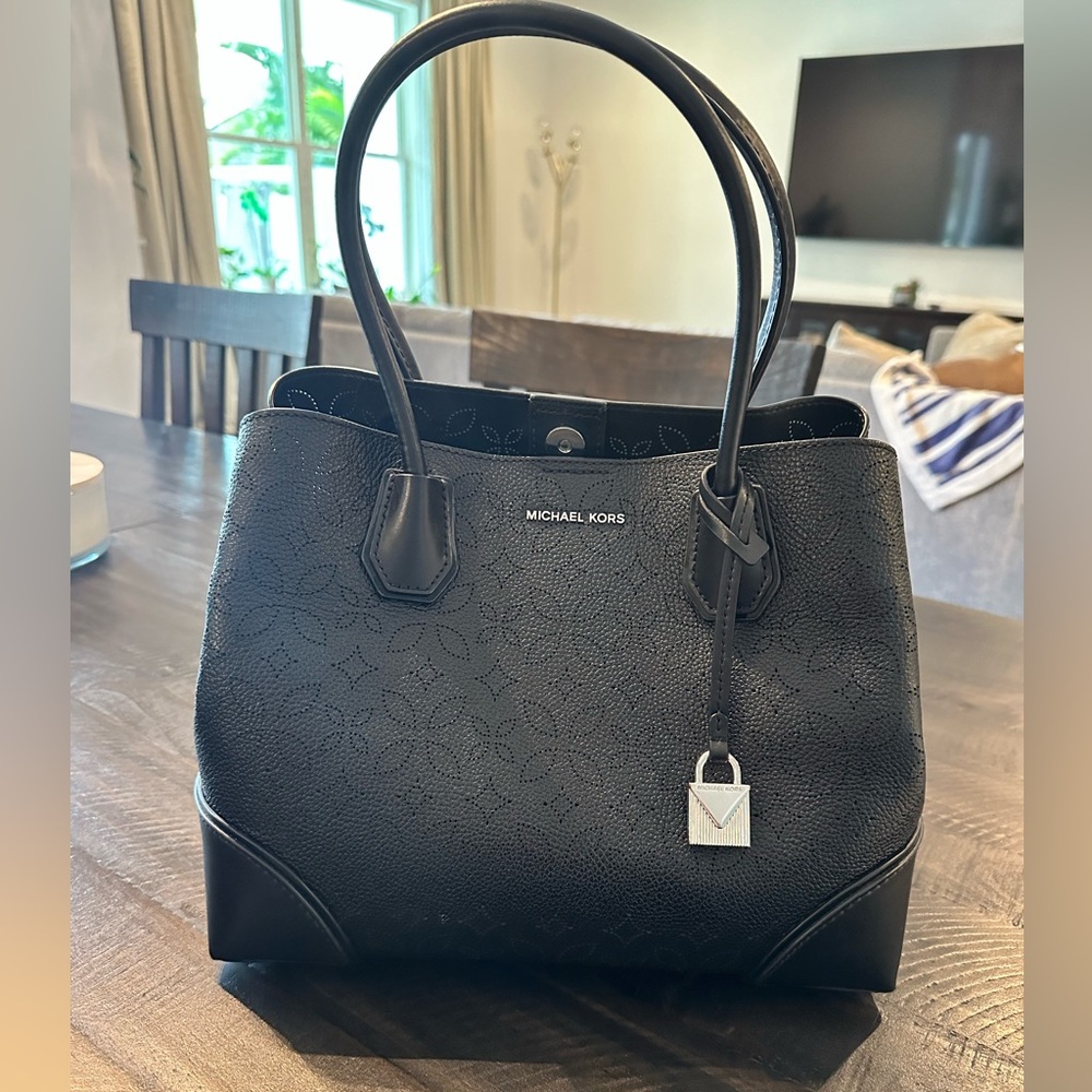 Like new Michael Kors Bag